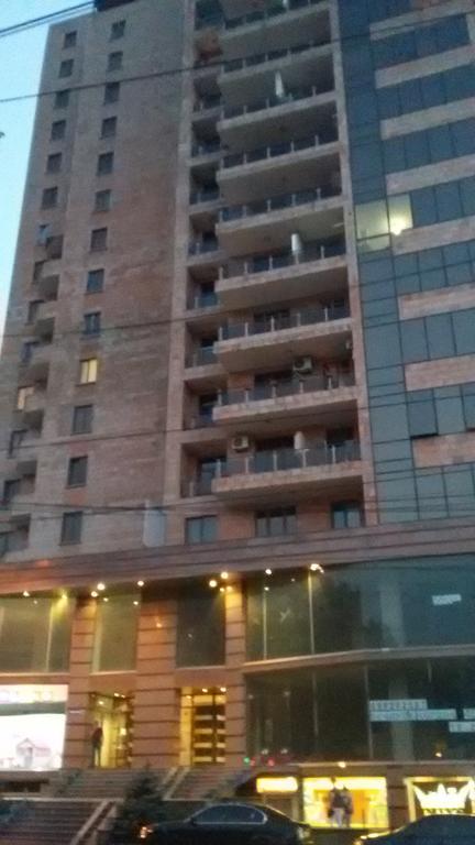 Apartment Sayat-Nova Yerevan Room photo